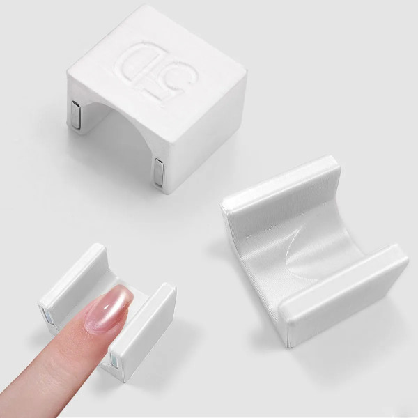 Magic Cat-Eye Magnet